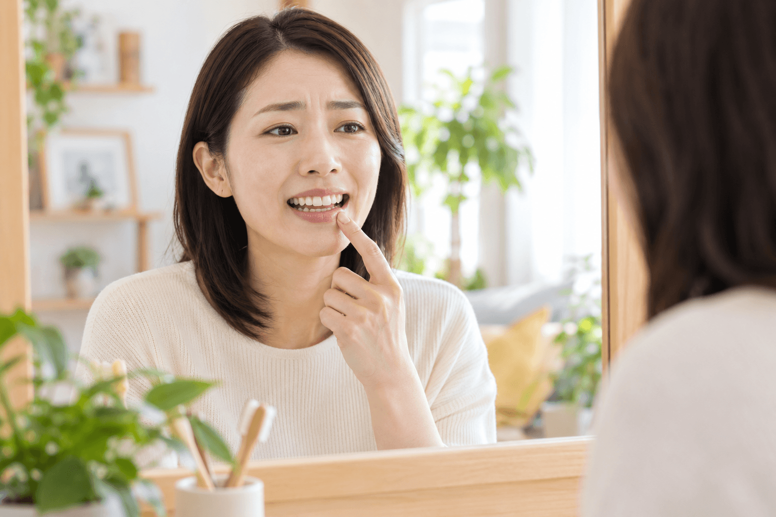 鳥取市で歯周病の初期症状について相談するイメージ写真